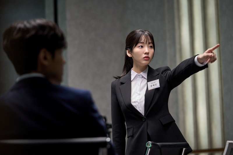 ‘최종면접’ 조이현, 색다른 얼굴 예고…침착하게 상황을 판단하는 관찰자 변신