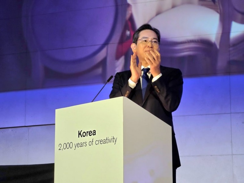이재용 회장, 영국서 문화 외교 펼쳐