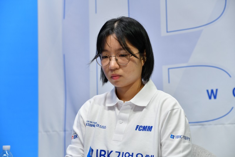최정 9단이 여자 기사 최초로 통산 900승을 달성했다. / 사진=연합뉴스