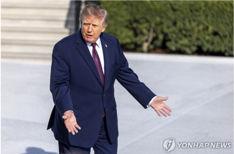 트럼프 대통령은 2일(현지시간) 한국이 알래스카LNG 사업을 하지 않으면 두 배로 청구할 것이라고 말했다. 사진=EPA, 연합뉴스