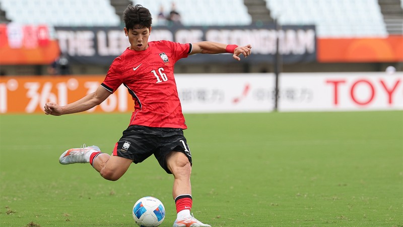 남자 축구 아시안게임 4회 연속 우승의 주역 수비수 최석현