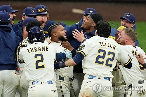 밀워키가 잭슨 추리오의 끝내기 안타로 역전승했다. / 사진=연합뉴스