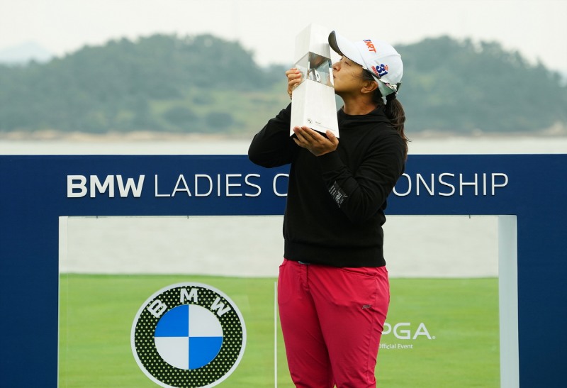 지난해 BMW 레이디스 챔피언십 정상에 오른 김세영. /대회 조직위