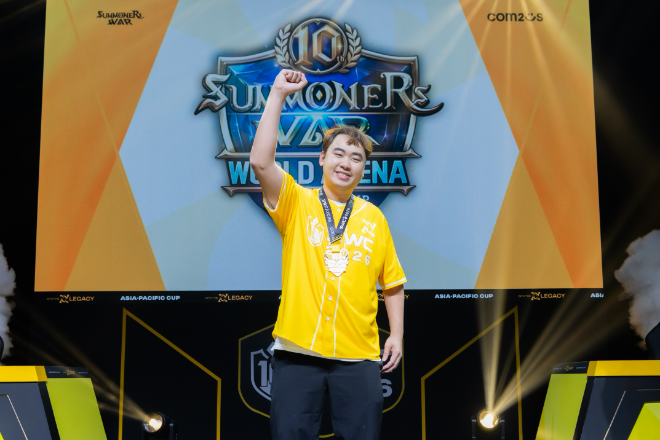 SWC2026 아시아퍼시픽 컵 1위 YEONHONG-187이 기념사진을 찍고 있다. / 이미지 = 컴투스