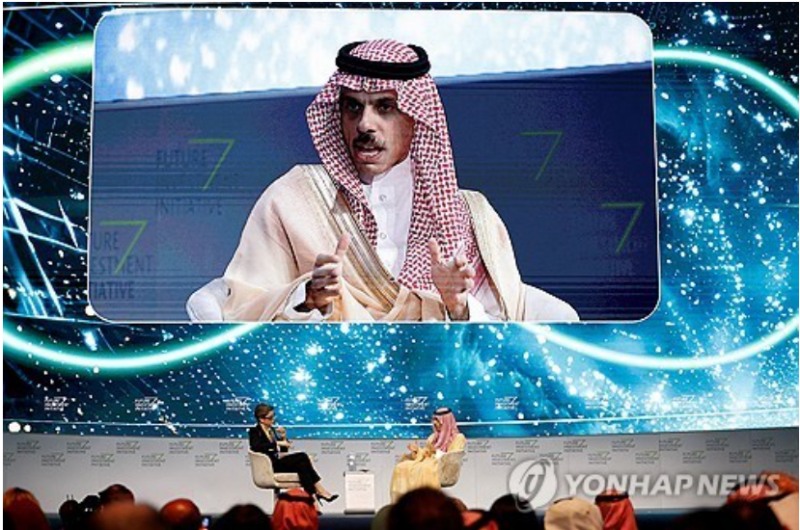 2024년 10월 사우디아라비아 리야드에서 열린 미래투자이니셔티브(FII) 회의에서 파이살 빈파르한 알사우드 사우디 외무장관이 발언하고 있다.사진=로이터 연합뉴스