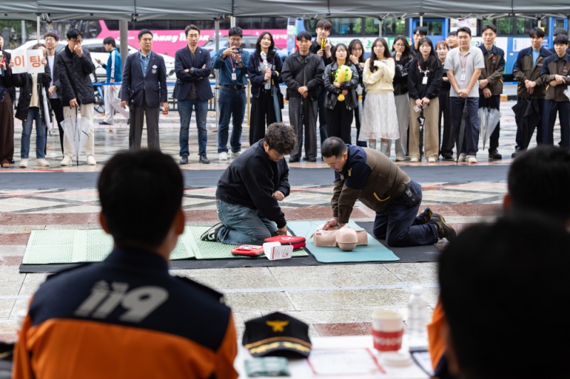 초기 진화와 심폐소생술을 겨루다, 롯데월드 임직원 소방경진대회의 현장