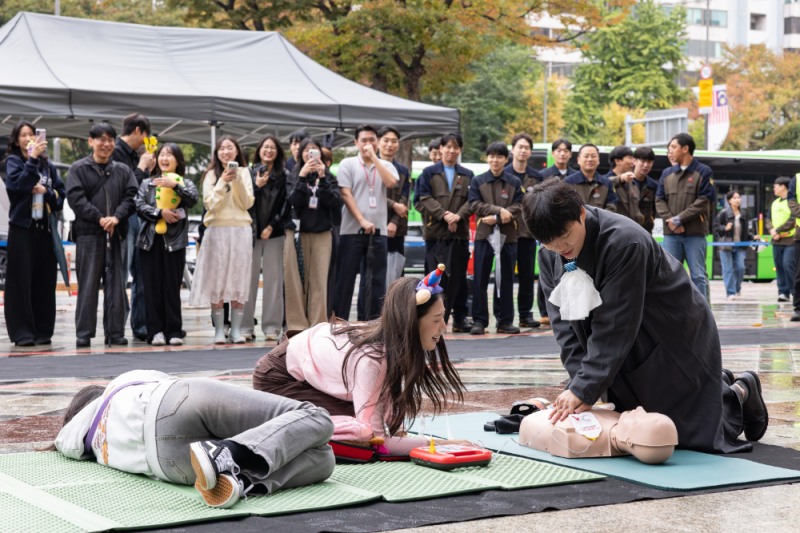 초기 진화와 심폐소생술을 겨루다, 롯데월드 임직원 소방경진대회의 현장