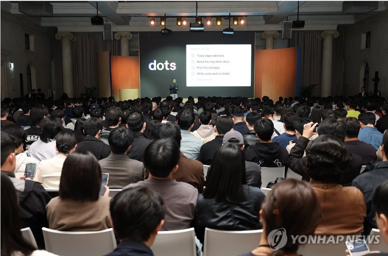 김경훈 오픈AI 코리아 총괄대표는 22일 'AI데브데이,서울' 행사에서 자사 '닷츠' 주간 활성 사용자 수가 세계 3위를 기록했다고 밝혔다. 사진=연합뉴스