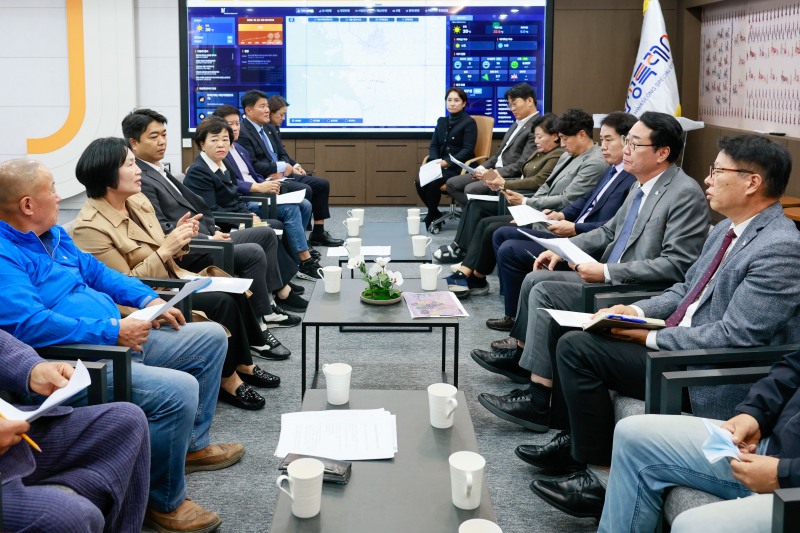 민·관·정 간담회 모습. /화성시의회