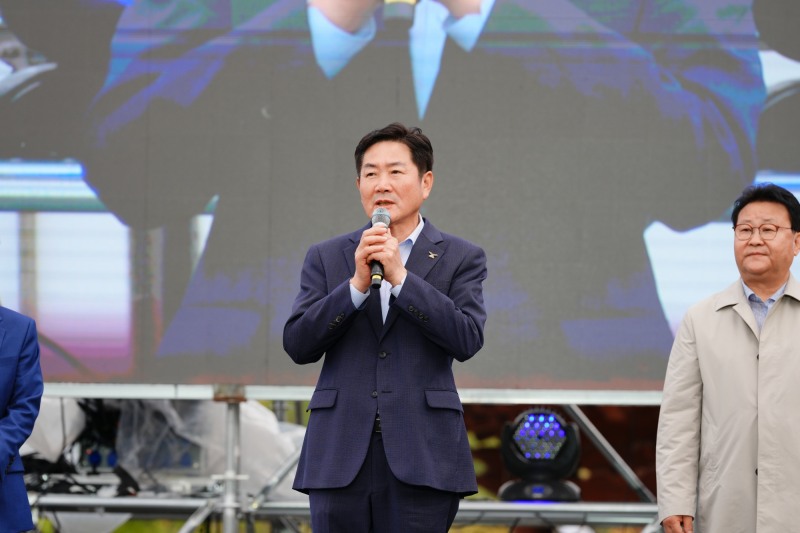 25일 독산성 문화제에서 조용호 오산시장이 인사말을 하고 있다. /오산시