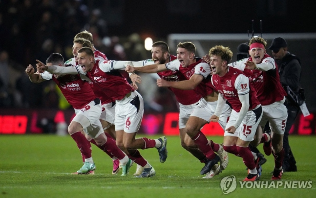 4부 18위 플리트우드, 승부차기 끝에 EPL 2위 아스널 제압 '대이변' / 사진=연합뉴스