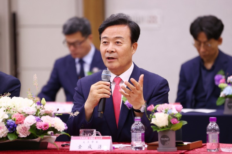 중국 윈청시 환영식(2023년)에서 김성제 시장(의왕시 제공)