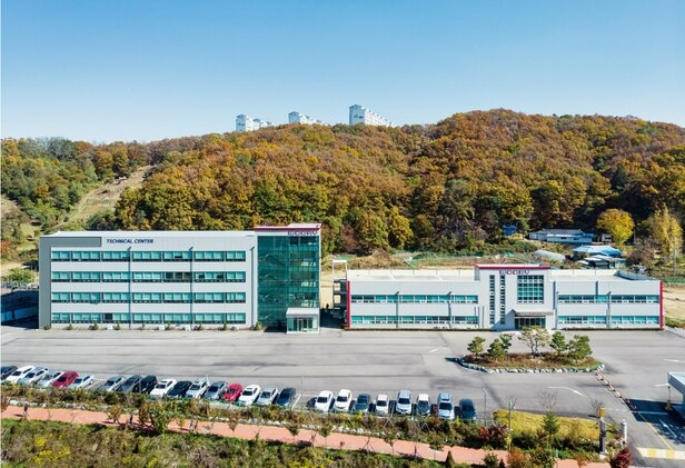 우리산업 본사 전경(사진=우리산업)