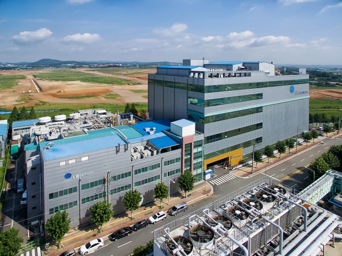 경기 평택 LB세미콘 본사 전경.(사진=LB세미콘)