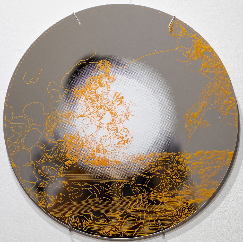 Landscape: Lens 4 2020, silkscreen on mirror, 12-inch diameter / 30 cm diameter, edition of 30 + 1 AP / 사진==Courtesy of DOI KIM