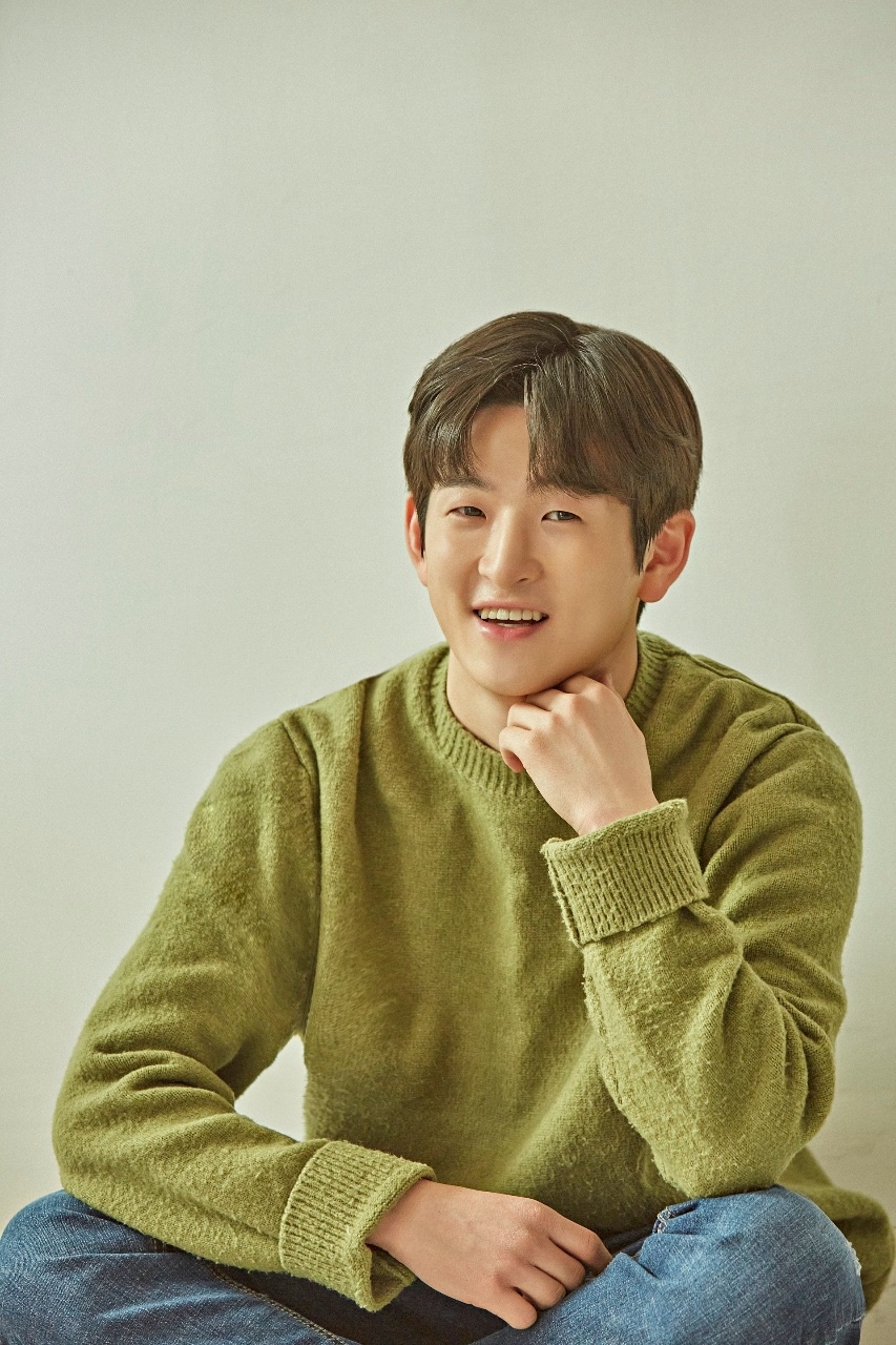 신예 변정석 "만능 엔터테이너 되고파"...새 프로필 공개