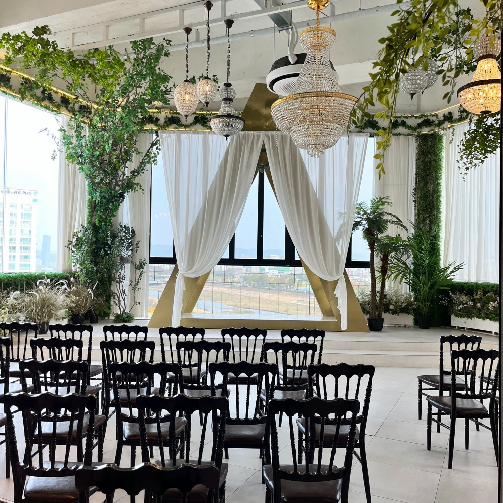 트로트 가수 박지현, 생애 첫 팬미팅 성료...'소망의 섬'서 개최