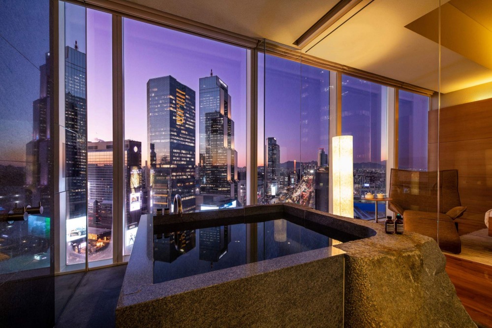 파크 하얏트 서울, 럭셔리 스테이케이션 ‘페스티브 스위트’ 패키지 선봬…‘한 해의 마지막 화려하게 장식’