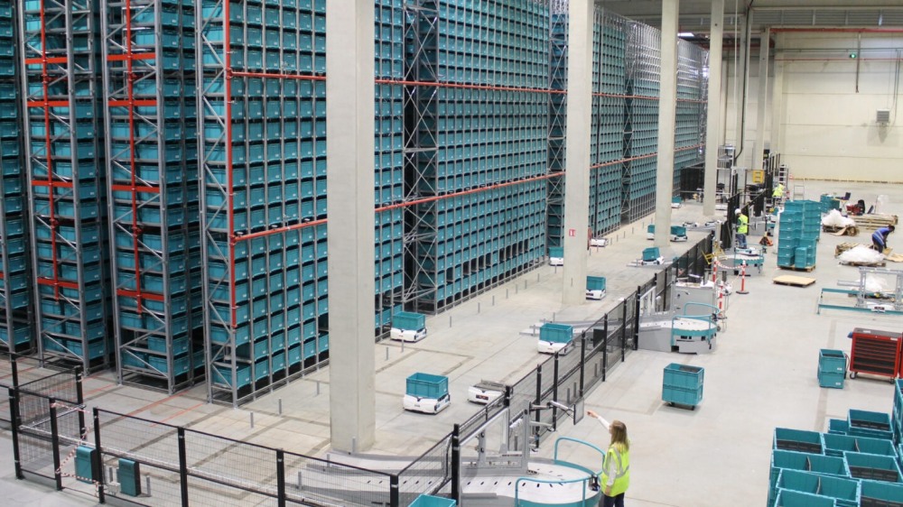 프랑스 보르도에 위치한 이커머스 기업 'Cdiscount'의 물류 창고