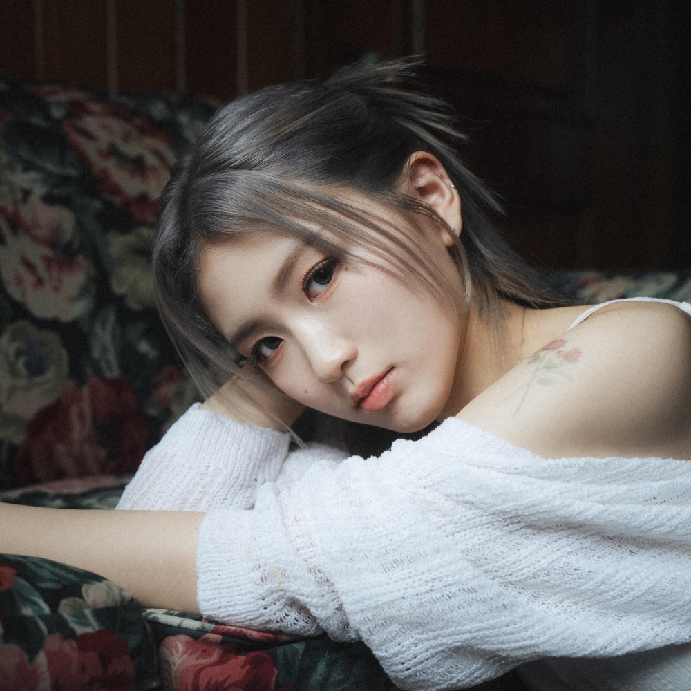 싱어송라이터 이지(Eazy), 엠와이뮤직과 전속계약 체결…8월 새 앨범 발매