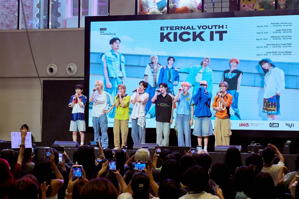 휘브, 마닐라 뜨겁게 달궜다…아시아 팬밋업 열기 ‘후끈’