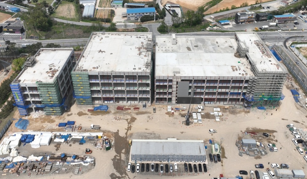 바이오플러스, 삭센다 이어 위고비 시밀러까지 점령...127조 시장 비만치료제 생산 유통 영역 확대