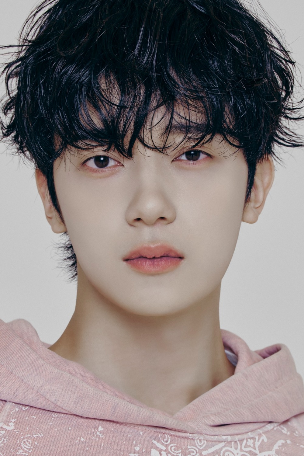 오메가엑스 예찬, 드라마 ‘유어 아너’ 출연…김명민과 부자로 만난다