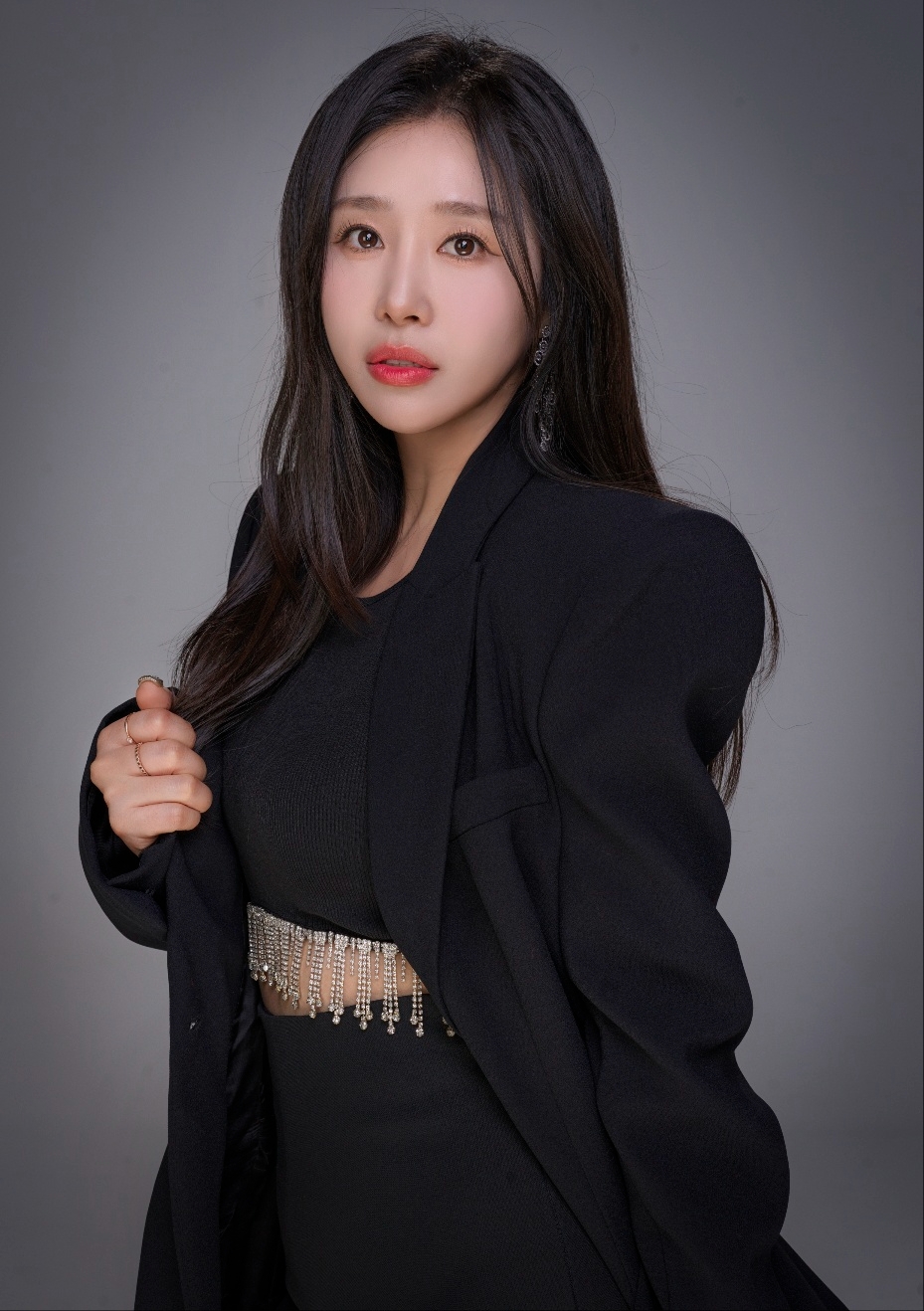 채윤, TV조선 ‘알맹이’ 고정 패널 합류…‘밝은 에너지+재치 있는 입담’