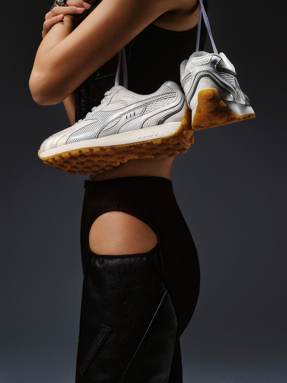 디아도라, Y2K 러닝화 재해석한 라이프스타일 슈즈 ‘벨루나’ 출시