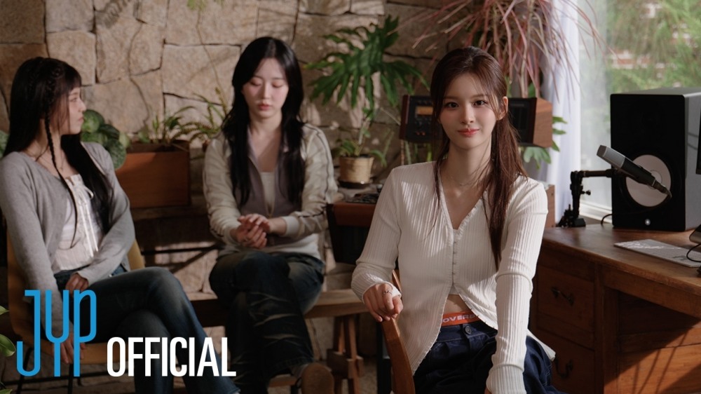 NMIXX, 새 앨범 ‘Fe3O4: BREAK’ 전곡 일부 음원 공개…신선한 티저 콘텐츠로 컴백 열기↑