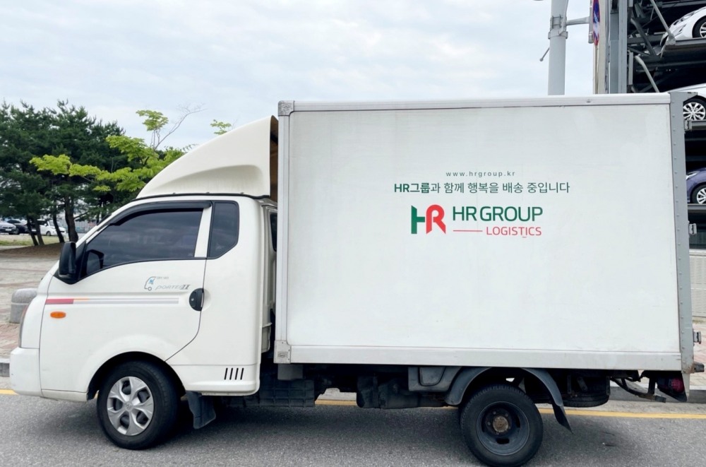 사진설명=HR그룹 탑차 측면/사진-HR그룹(주) 미디어팀 제공