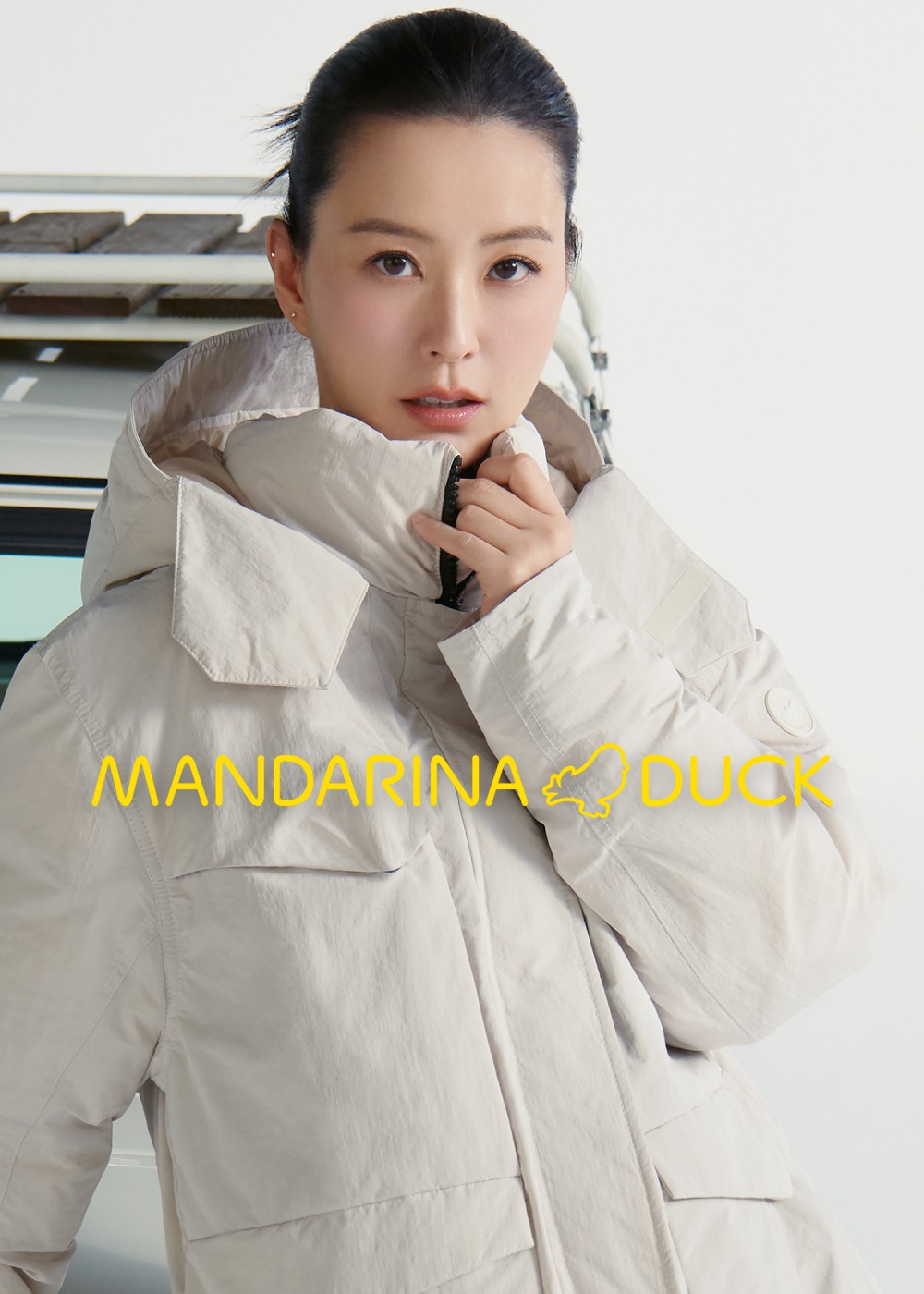 만다리나덕, 정유미와 함께 24FW 새 시즌 캠페인 공개