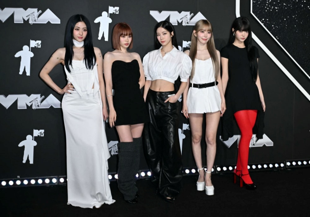 르세라핌, 미국서 K-팝 걸그룹 선두 달리다…‘2024 MTV VMA’서 ‘올해의 푸시 퍼포먼스’ 수상 쾌거