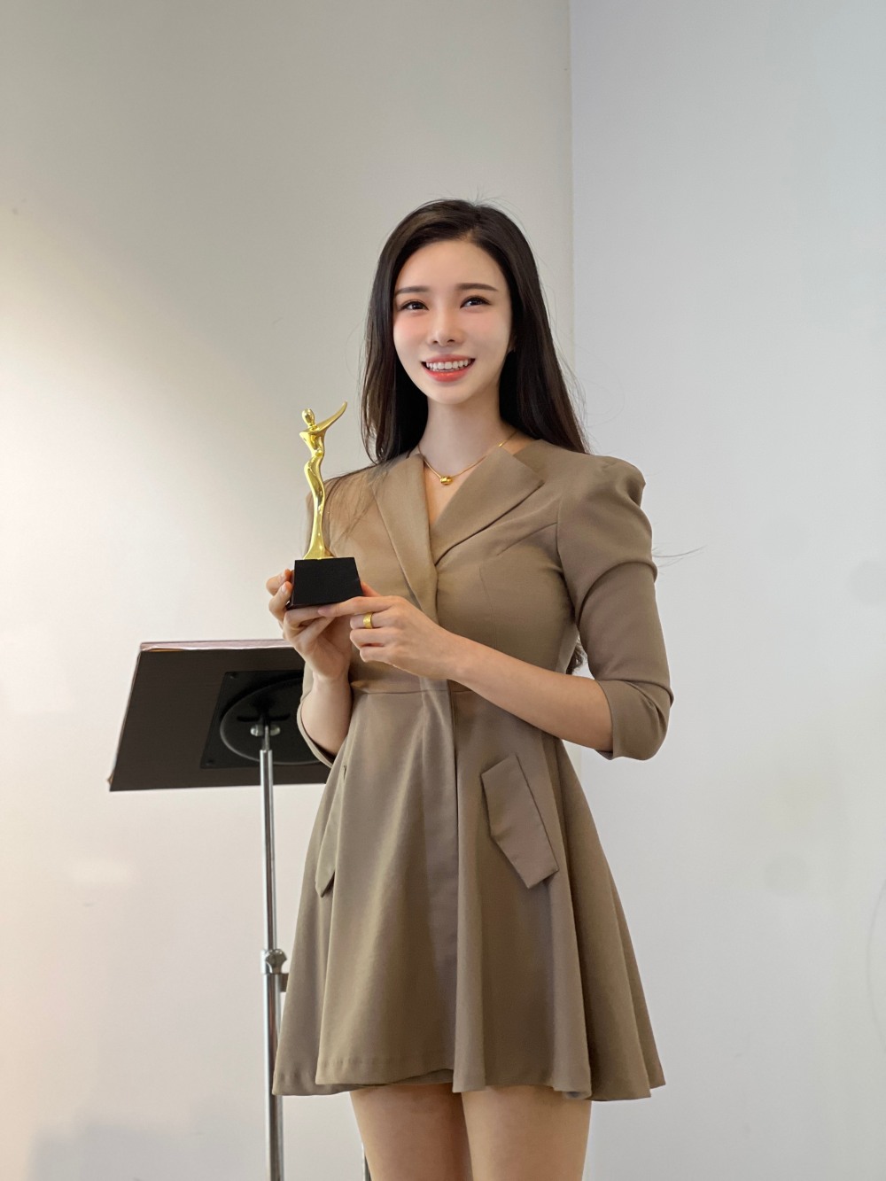 2024 TOP 10 레이싱모델 안지아, 사진제공 코리아레이싱모델그룹