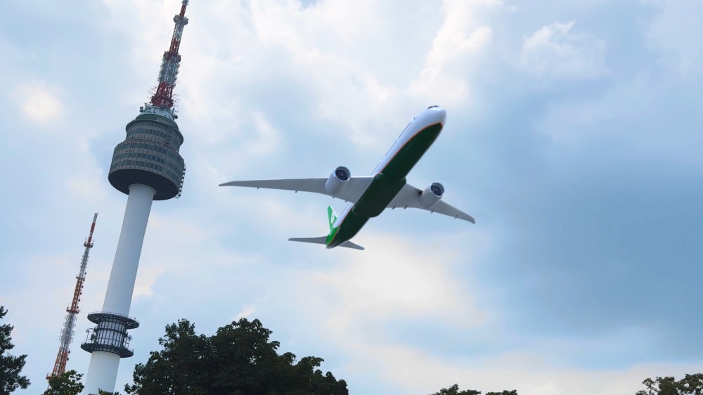 에바항공, 이색 가상옥외광고 영상 선봬