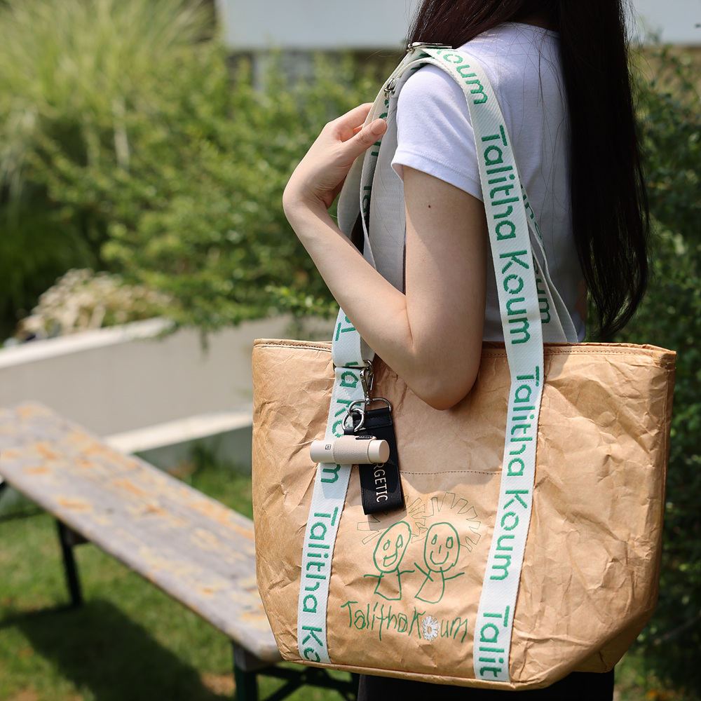 탈리다쿰, 아티스트 현예슬과 콜라보 가방 런칭