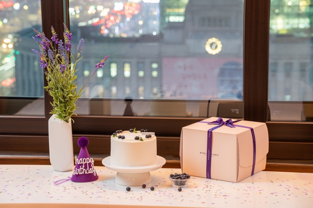 더 플라자 해피 벌스데이(Happy Birthday) 패키지 구성
