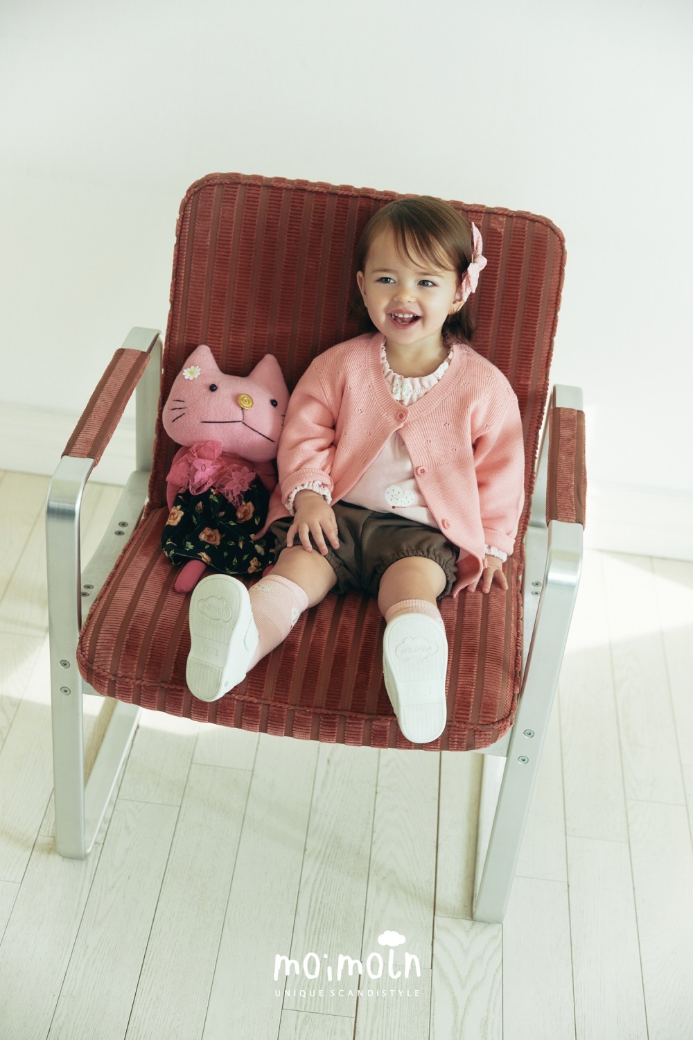 모이몰른, 2025 뉴본 봄 컬렉션 출시. 사랑스러운 봄날 등원룩 스타일링 제안