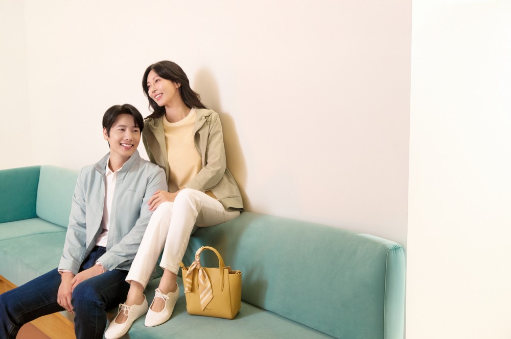 올포유, 김소연&이상우와 함께한 25년 봄 컬렉션 공개