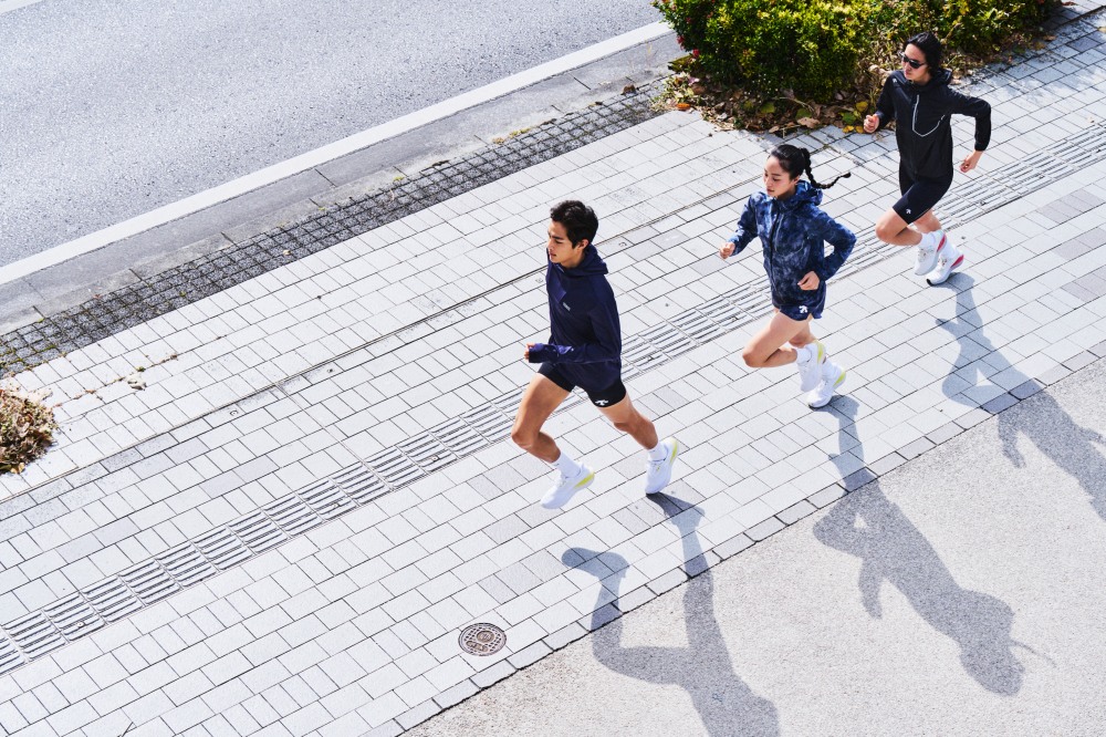 데상트, 데일리 러닝화 '에너자이트 슈퍼 V4' 출시