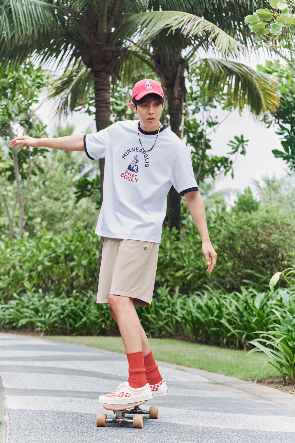 먼싱웨어, 캡슐라인 ‘오리지널 펭귄’ 2025 첫 컬렉션 출시. 최우식 화보 공개