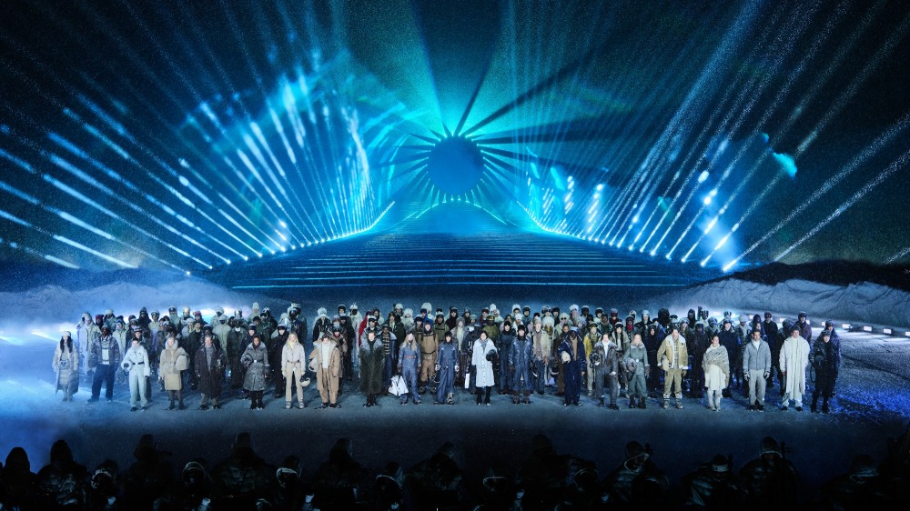 몽클레르 그레노블, 가장 높은 런웨이에 착륙하다