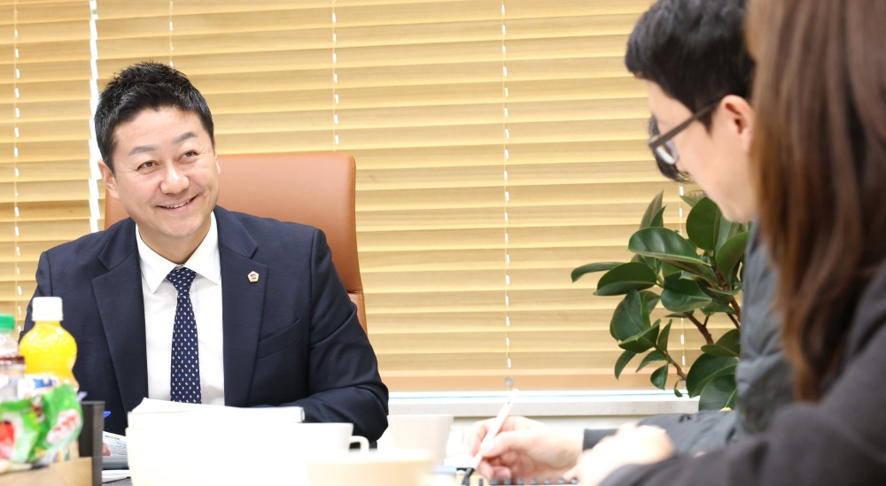 김진경 경기도의회 의장