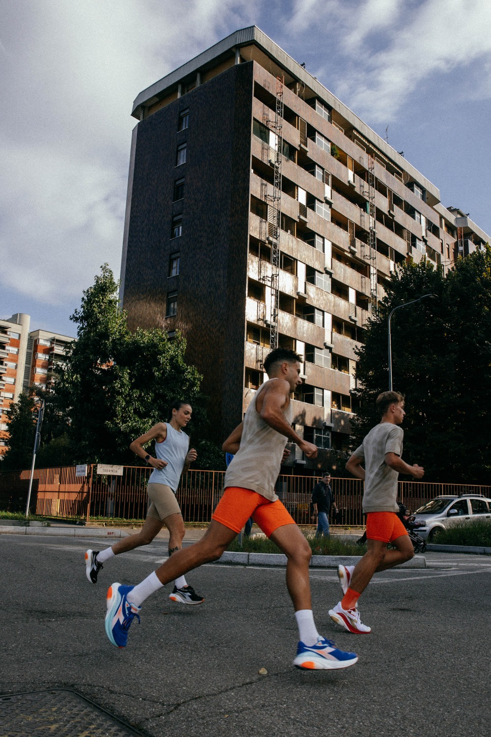디아도라, 이탈리아 기술력 담은 ‘아토모스타(ATOMO STAR)’ 러닝화 한정판 출시