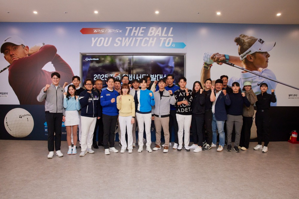 테일러메이드 TP5 앰배서더 발대식 기념촬영