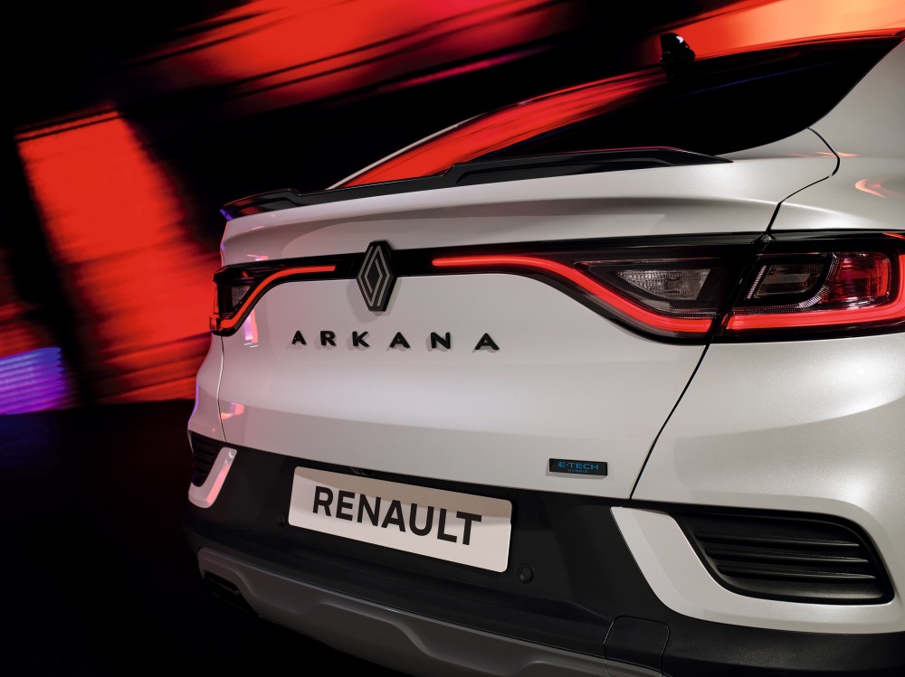 르노코리아, 쿠페형 SUV ‘르노 아르카나’ 업그레이드 된 2026년형 출시