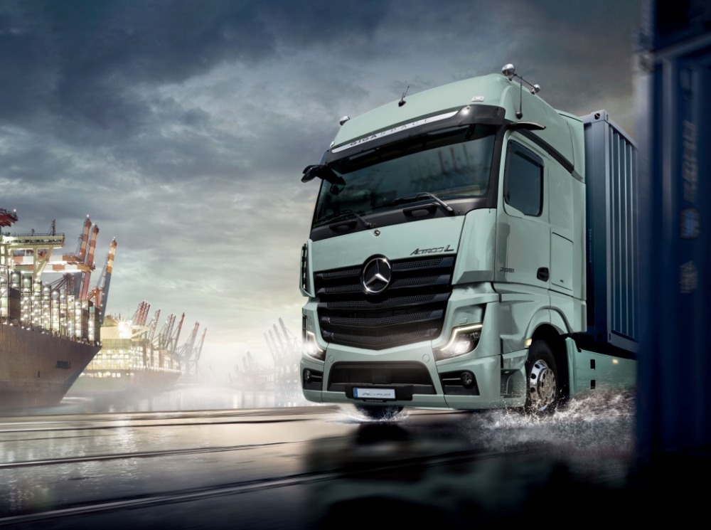 2025년형 악트로스 2651LS 6X2