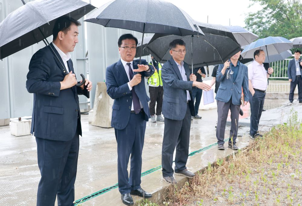 대전시의회 조원휘 의장(좌측 두번째) (대전시의회 제공)
