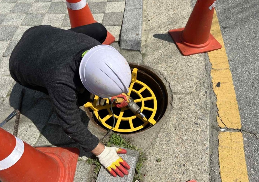 맨홀 추락방지시설 설치