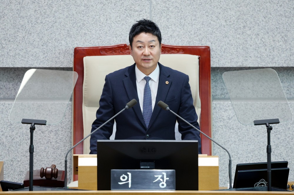 김진경 경기도의회 의장